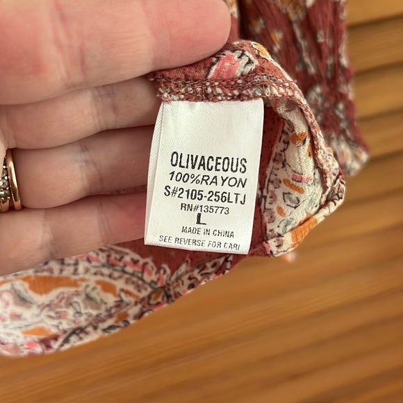 Olivaceous Floral Balloon Sleeve Button Blouse - Picture 6 of 7